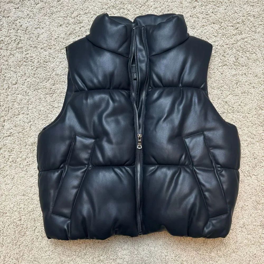 Banana Republic Vegan Leather Puffer Vest NWOT Size XXS Black